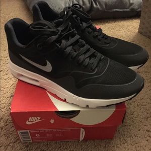 Nike Women's Air Max 1 Ultra Moire